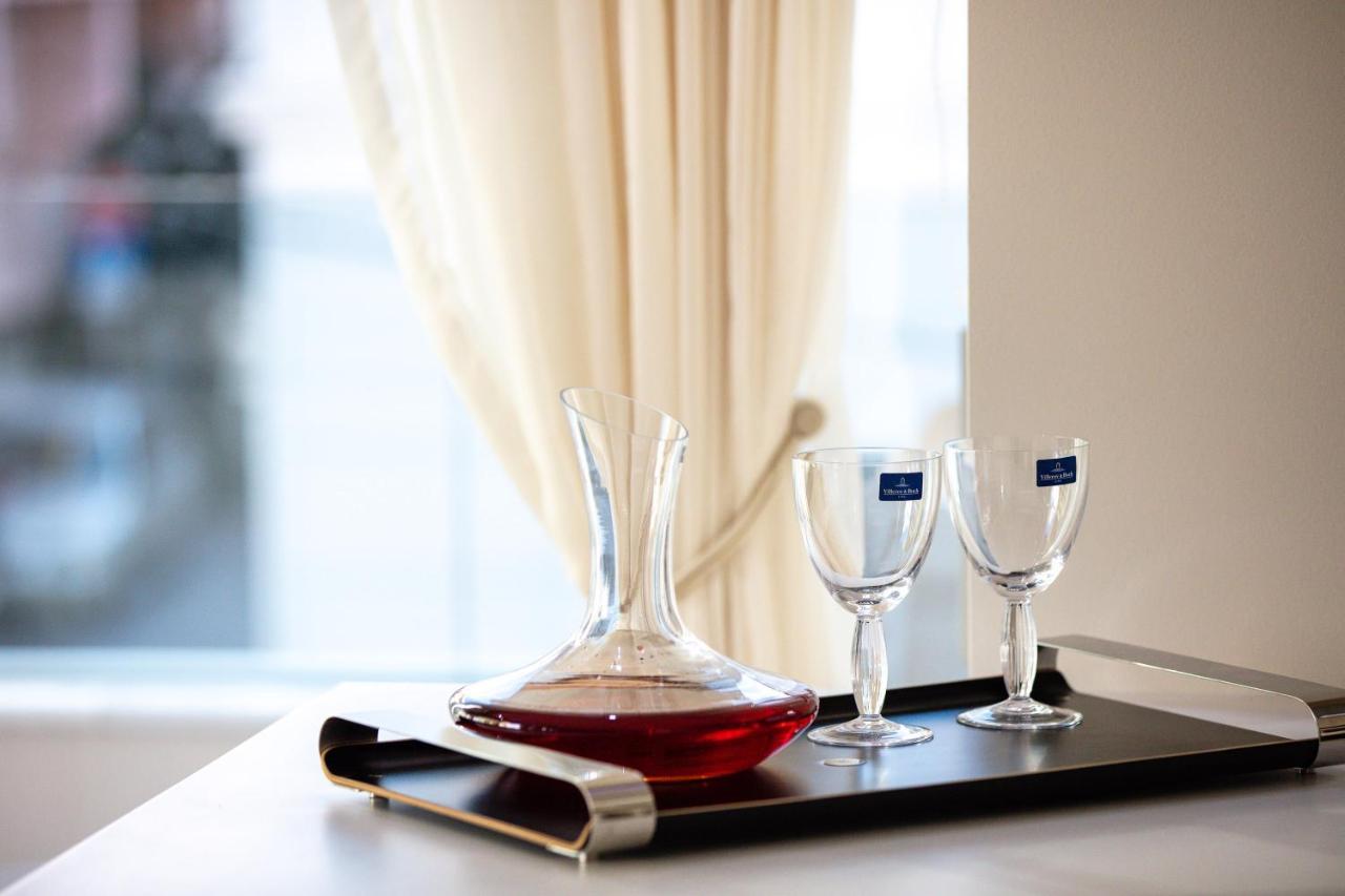 De President Suite, Demani President Suites Szitía Kültér fotó