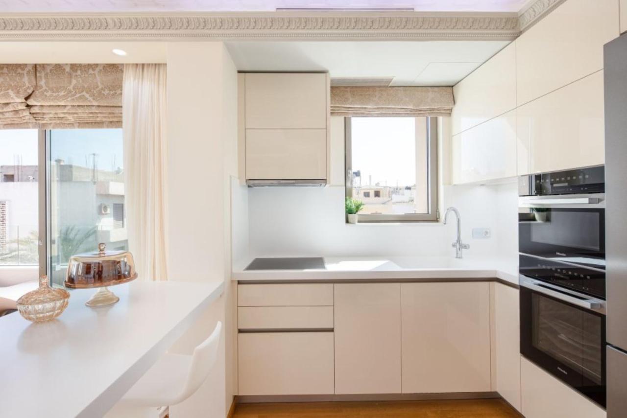 De President Suite, Demani President Suites Szitía Kültér fotó