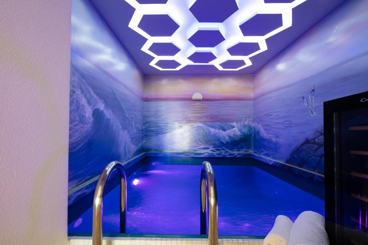 De President Suite, Demani President Suites Szitía Kültér fotó
